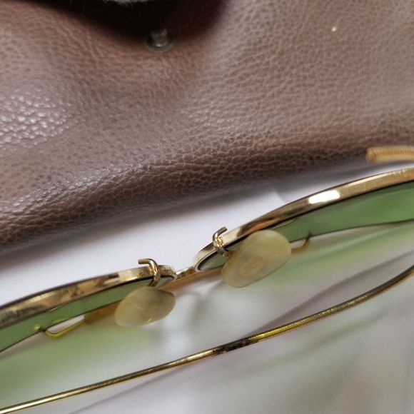 Vintage Ray-Ban bullet hole sunglasses - Picture 6 of 8